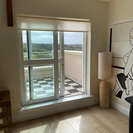 Apartment 7 Bay
